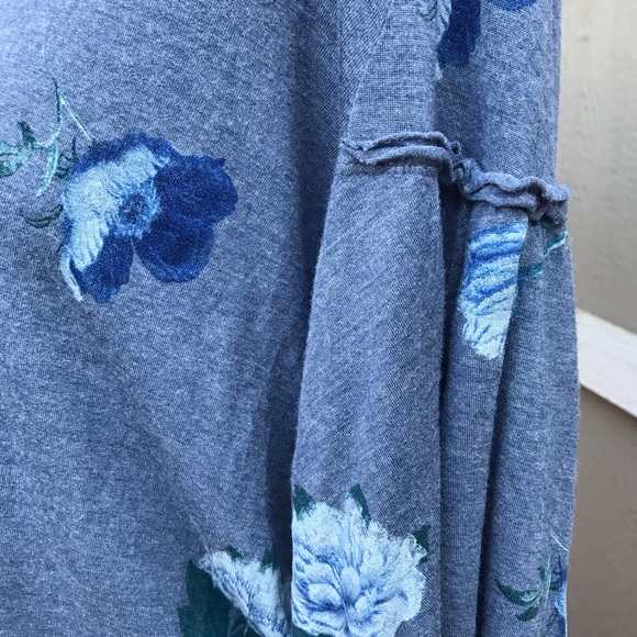 D4 Lucky Brand Bell Sleeve Knit Floral Shirt M - Picture 4 of 6